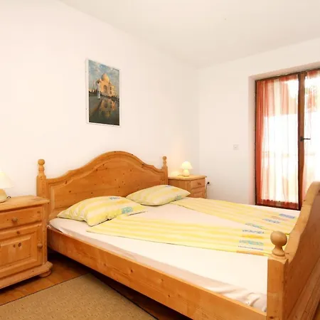 Apartman Plat 4792a Mlini