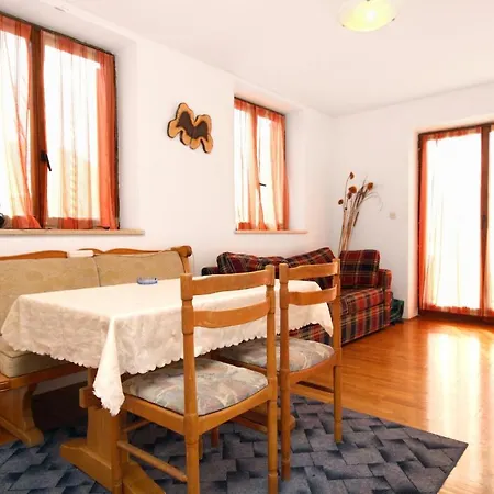 Plat 4792a Apartman Mlini